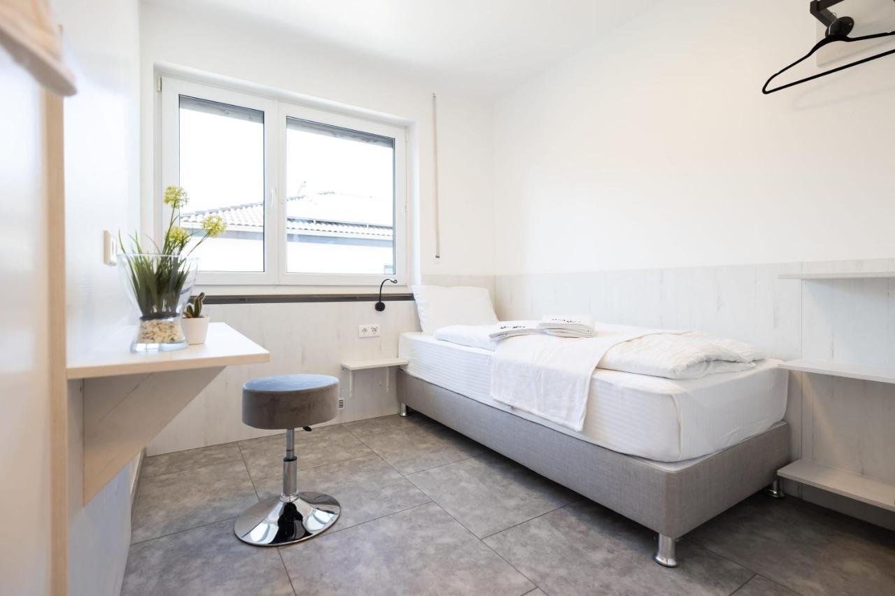 Staystay Guesthouse I 24 Hours Check-In Нюрнберг Экстерьер фото